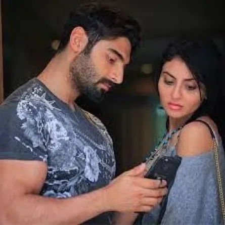 ما حقيقة إلقاء القبض على فيصل الفيصل وما علاقة مريم حسين؟