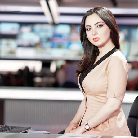 بالصور: الإعلامية سهير القيسي صاحبة الإطلالات الكلاسيكية