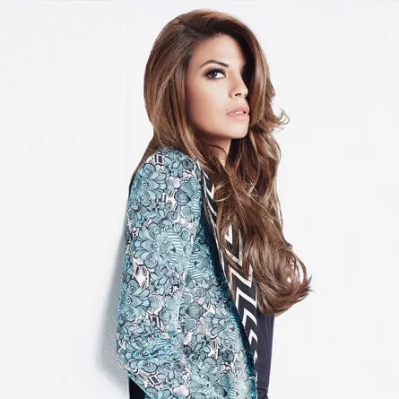 العنود البدر وعلاقة وثيقة بالبنطلون الأبيض