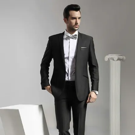 كيف يختار العريس بدلة زفافه؟