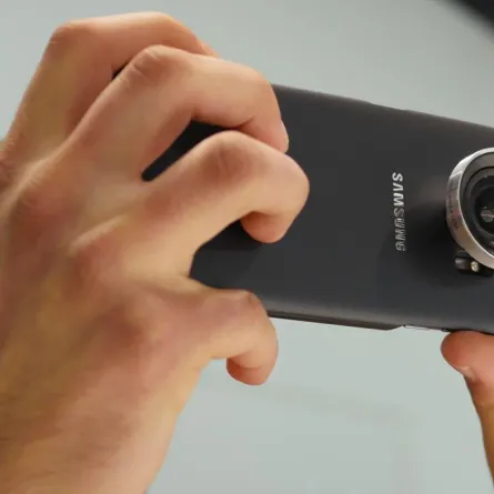 مقارنات بين "كاميرات" 3 هواتف ذكيّة