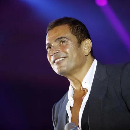 شاهدة عيان تكشف "مفاجأة" عن زواج عمرو دياب ودينا الشربيني