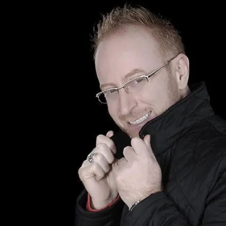 ماذا أهدى مصطفى الخاني لوالدته الراحلة؟