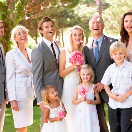 7 أشخاص يثيرون البلبلة في كلّ زفاف