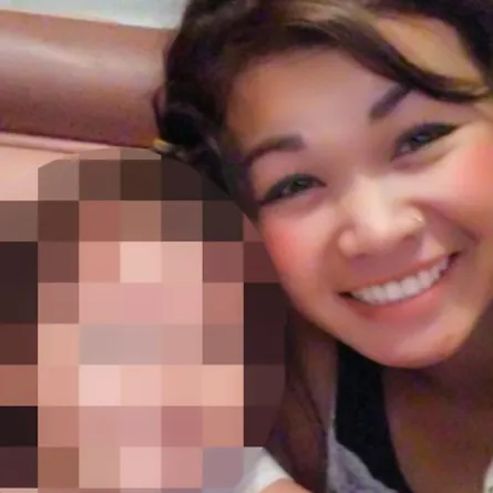 القبض على أمريكية تركت طفلتها في مركز تجاري عمداً