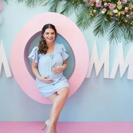 بالصور: بيلين كاراهان أماً للمرة الثانية