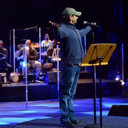 تذاكر مزورة تأخّر حفل عبد المجيد عبد الله