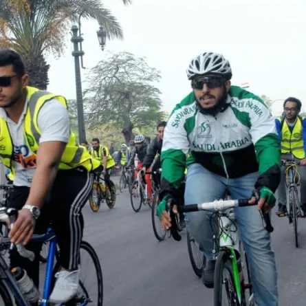 مسيرة بالدراجات دعماً لـ "اليتيم العربي"