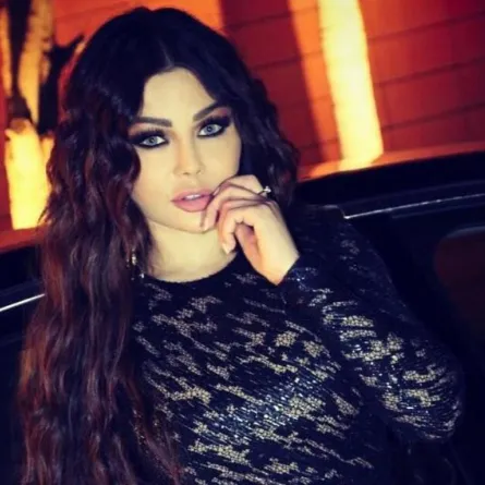 هيفاء وهبي تروج لإطلالتها عبر برنامج " انت اونلاين" بمشكلة!