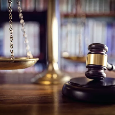 ليلى القبي أول محامية كفيفة في السعودية