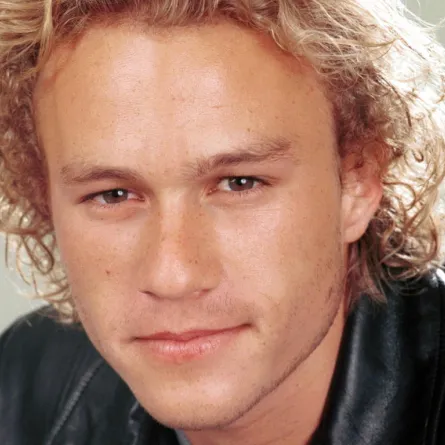 بعد 9 أعوام على وفاته... وثائقي يكشف لقطات نادرة للممثل هيث ليدجر