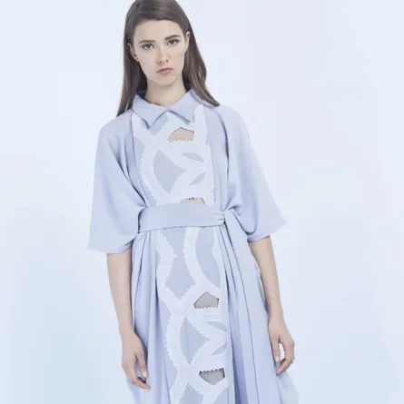 عبايات "إندماج" لإطلالة صيفية راقية