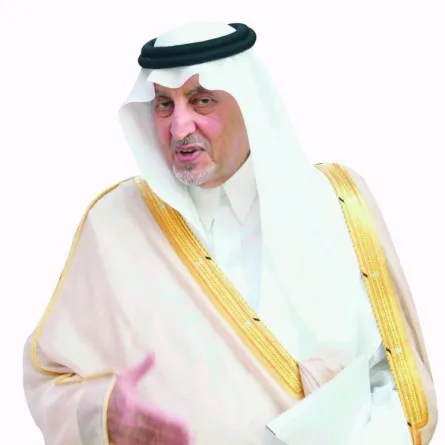 بيع 7 لوحات فنية لخالد الفيصل في مزاد خيري