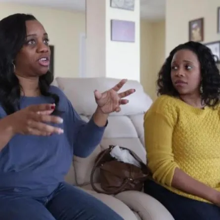 بالصور .. جارتان منذ 8 سنوات والـ"فيس بوك" كشف الحقيقة!