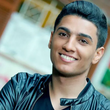 محمد عساف يستعيد طفولته الفنية...فكيف كان يغني؟