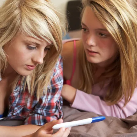 في بريطانيا: حوامل لم يغادرن الطفولة بعد