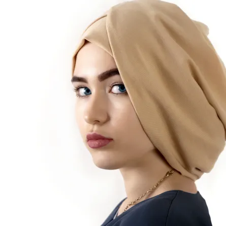 ارتديت الحجاب في لحظة ضعف.. والآن أود التراجع!