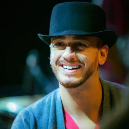 أول صورة لسعد المجرد بعد خروجه من السجن ومدير أعماله بتسجيل صوتي لـ "سيدتي نت": أنا أجلس معه الآن