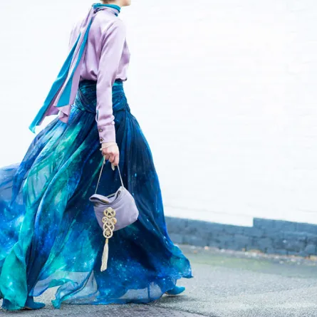 التنورة الماكسي لإطلالات محافظة وعصريّة!