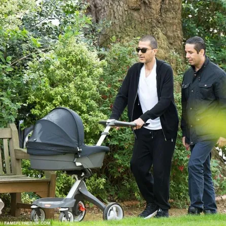 وسام المانع مع ابنه ورسالة مؤثّرة إلى جانيت جاكسون: "ستجمعنا الآخرة"