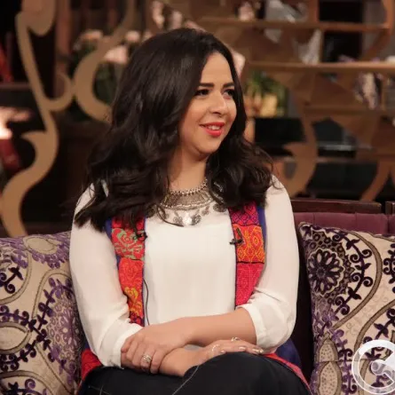 بالصور: لماذا قالت ايمي سمير غانم لجمهورها "اللي مش عاجبه يشد في حواجبه"؟