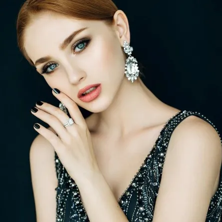 بالصور:أقراط فاخرة تناسب إطلالاتكِ الرسميّة