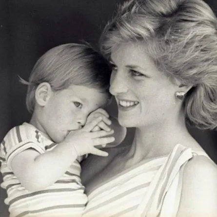 «الأمير هاري» ورحلة علاجه النفسي: شعرت بالانهيار بعد موت أمي