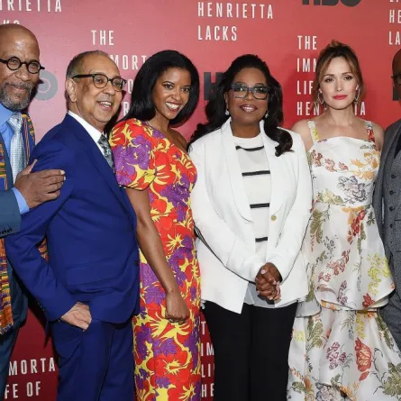 أوبرا وينفري عن رحلتها مع أوباما وزوجته: "ما حصل في اليخت يبقى في اليخت"