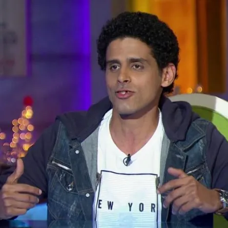 بالصور: حمدي الميرغني يطلب الزواج من اسراء عبد الفتاح بطريقة أغرب من الخيال