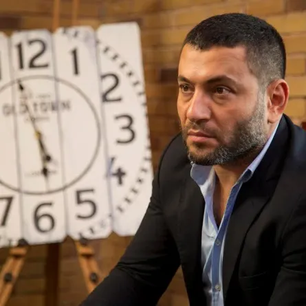 زياد برجي بين الحب والثأر في "بلحظة"