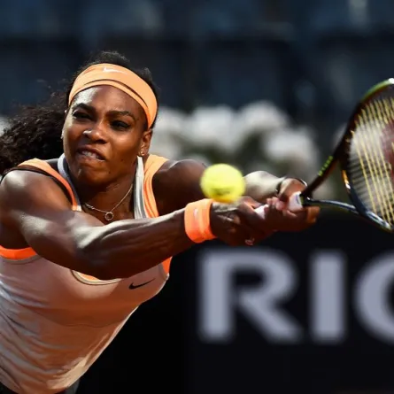 Serena Williams تعلن حملها بطفلها الأول وتغيب عن الملعب