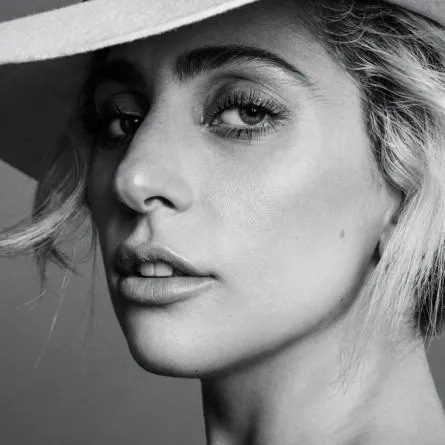 هل ستُمنع ليدي غاغا من دخول بريطانيا مجدداً بسبب إهانة الأميرة ديانا؟