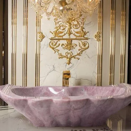 بالصور.. أحواض استحمام بمليون دولار في دبي