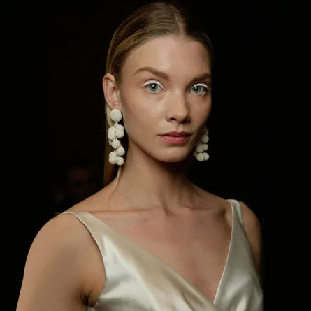 4صيحات جمالية لـ عروس ربيع وصيف 2018