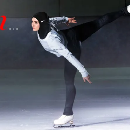 زهرة لاري.. أميرة الثلج بالحجاب