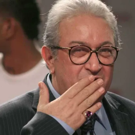 الراحل نور الشريف في لقطات لمناسبة ذكرى ميلاده