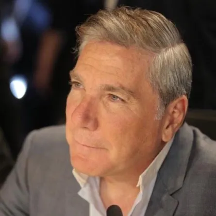 حمّى تحدي ماء وملح تنتشر بين المشاهير... والكل قبله دعماً للأسرى!