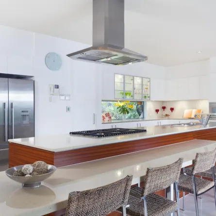 مطابخ عصرية: تصميم الجزيرة أو الكاونتر