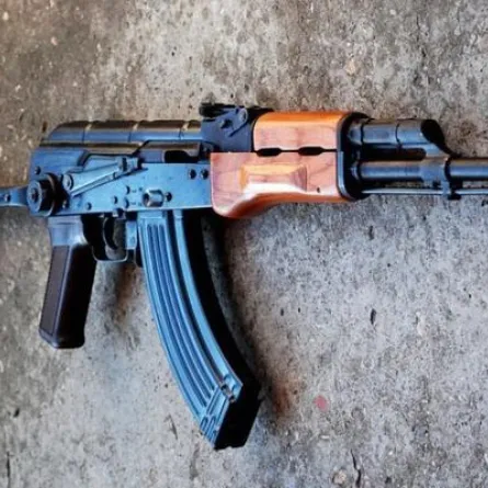 تغريم طالب لإستعراضه "كلاشنيكوف" في حفل زفاف بالمدينة المنورة