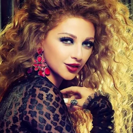 بالصور:ميريام فارس نجمة شهر مايو في ذكرى ميلادها الـ34 