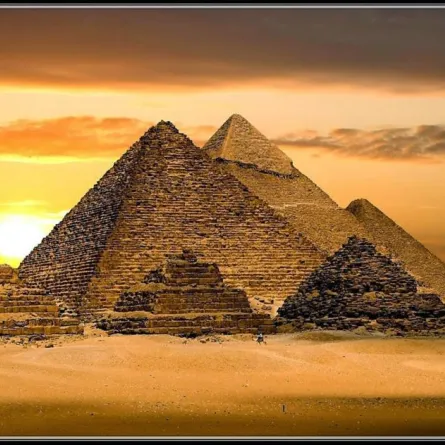 مصر: تمنح تأشيرة دخول فورية بالمطارات للمقيمين بدول الخليج