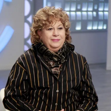 بالتفاصيل: سميّة الألفي تتدخل لإنقاذ ابنها أحمد الفيشاوي من نفقة ابنته