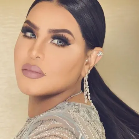 أحلام تطل عبر "تويتر" وتغرّد عن "الكبسة"