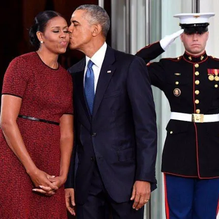 ميشيل أوباما لم تكن "سيدة باراك الأولى".. تعرفوا الى حبيبته السابقة!