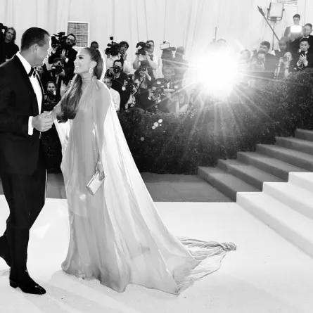 هكذا تبدّلت ازياء جينيفير لوبيز برفقة صديقها