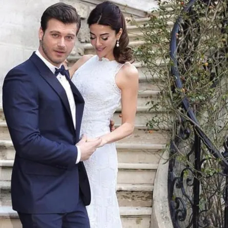 كيفانش تاتليتوغ وزوجته باشاك ديزير أمضيا شهر عسل ثانٍ في هذا البلد العربي