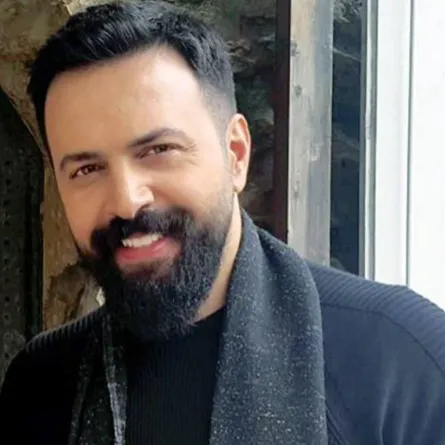 من الأجمل .. تيم حسن أم شقيقه نذير؟