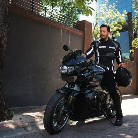 باريش أردوتش يحطم قلوب معجباته في تركيا والعالم العربي لهذا السبب