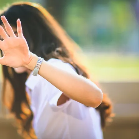 «اتركوني وشأني».. عبارة قصيرة ماذا تخفي وراءها؟