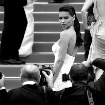 مهرجان كان في يومه الثاني يُحرج أدريانا ليما!